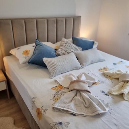 Apartments Manuel Banjol ภายนอก รูปภาพ